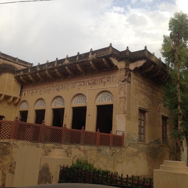 Hotel Narayan Niwas Castle à Ramgarh Shekhawati Extérieur photo